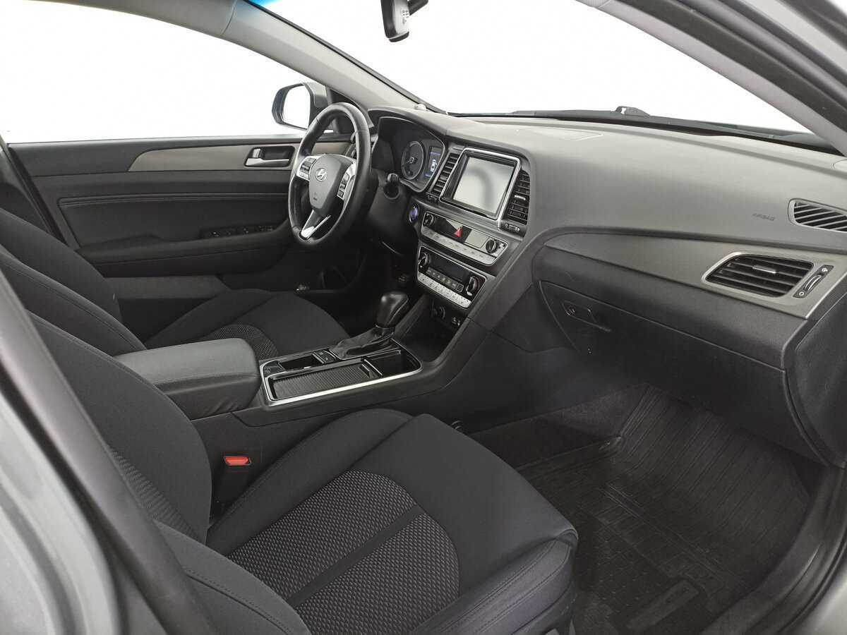 Купить Hyundai Sonata с пробегом. Фото: #8