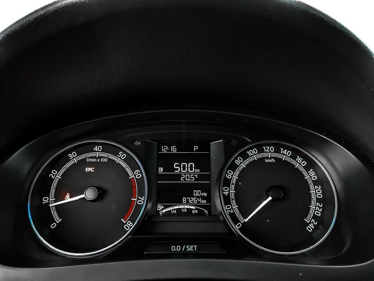 Купить Skoda Rapid с пробегом. Фото: #14