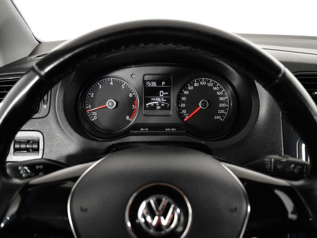Купить Volkswagen Polo с пробегом. Фото: #10