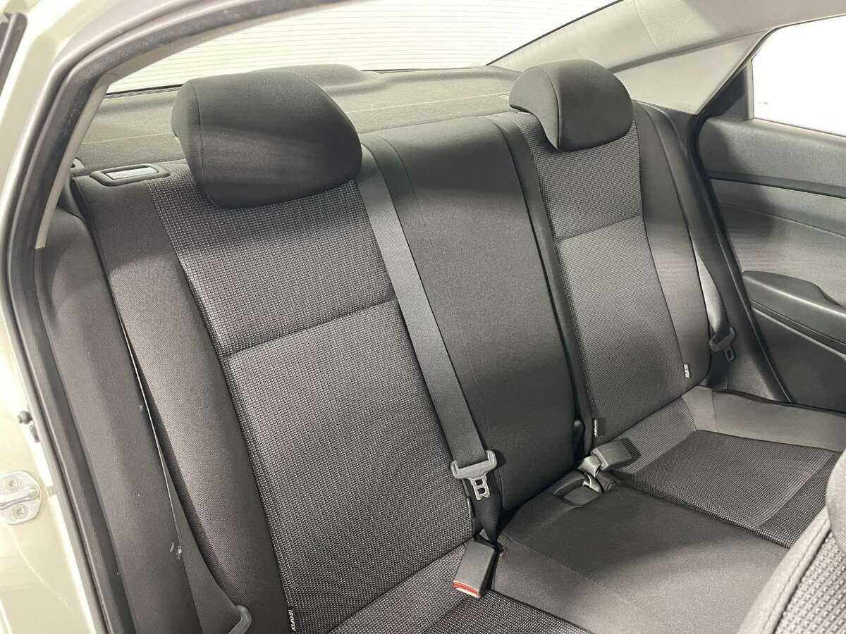 Купить Hyundai Solaris с пробегом. Фото: #14