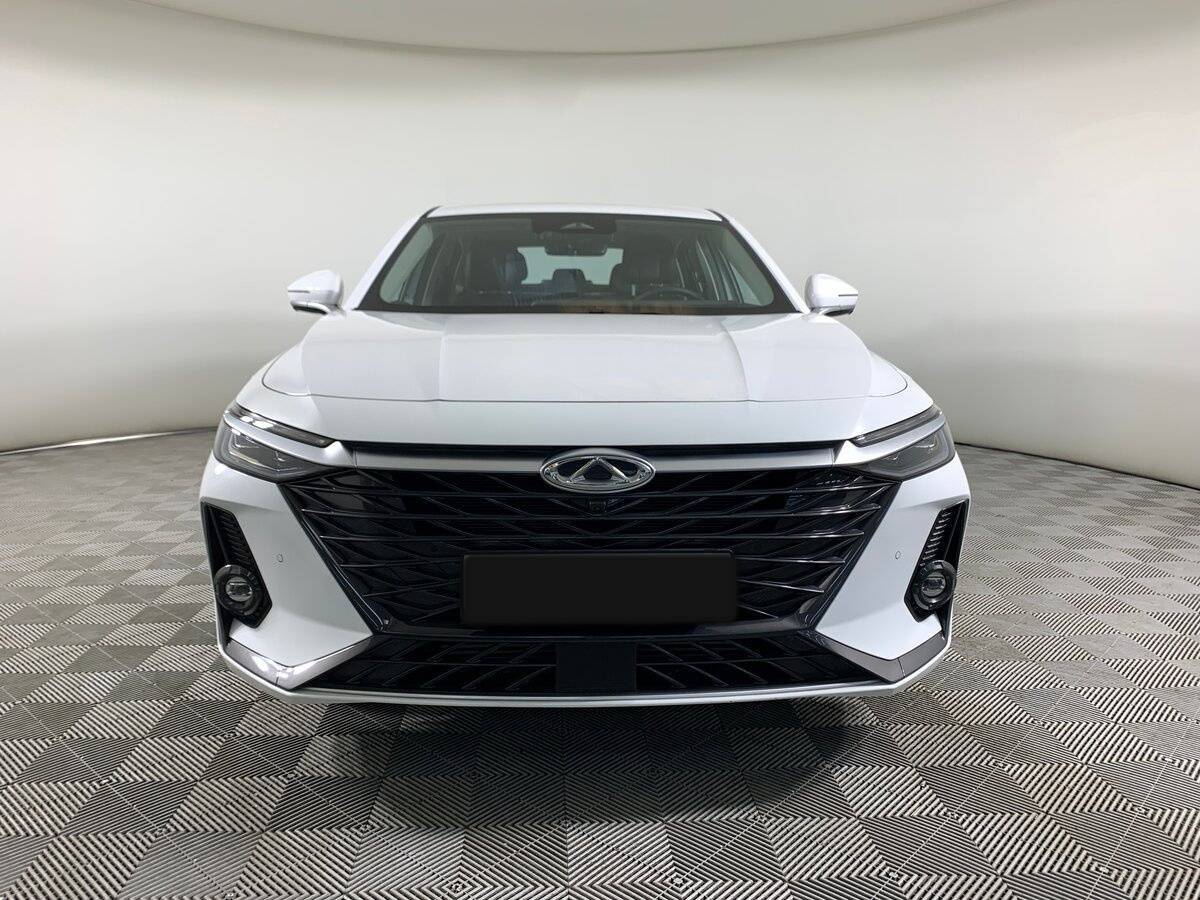 Купить Chery Arrizo 8 с пробегом. Фото: #1