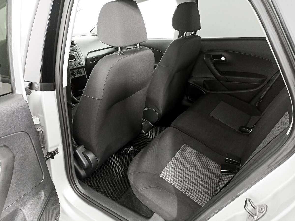 Купить Volkswagen Polo с пробегом. Фото: #11