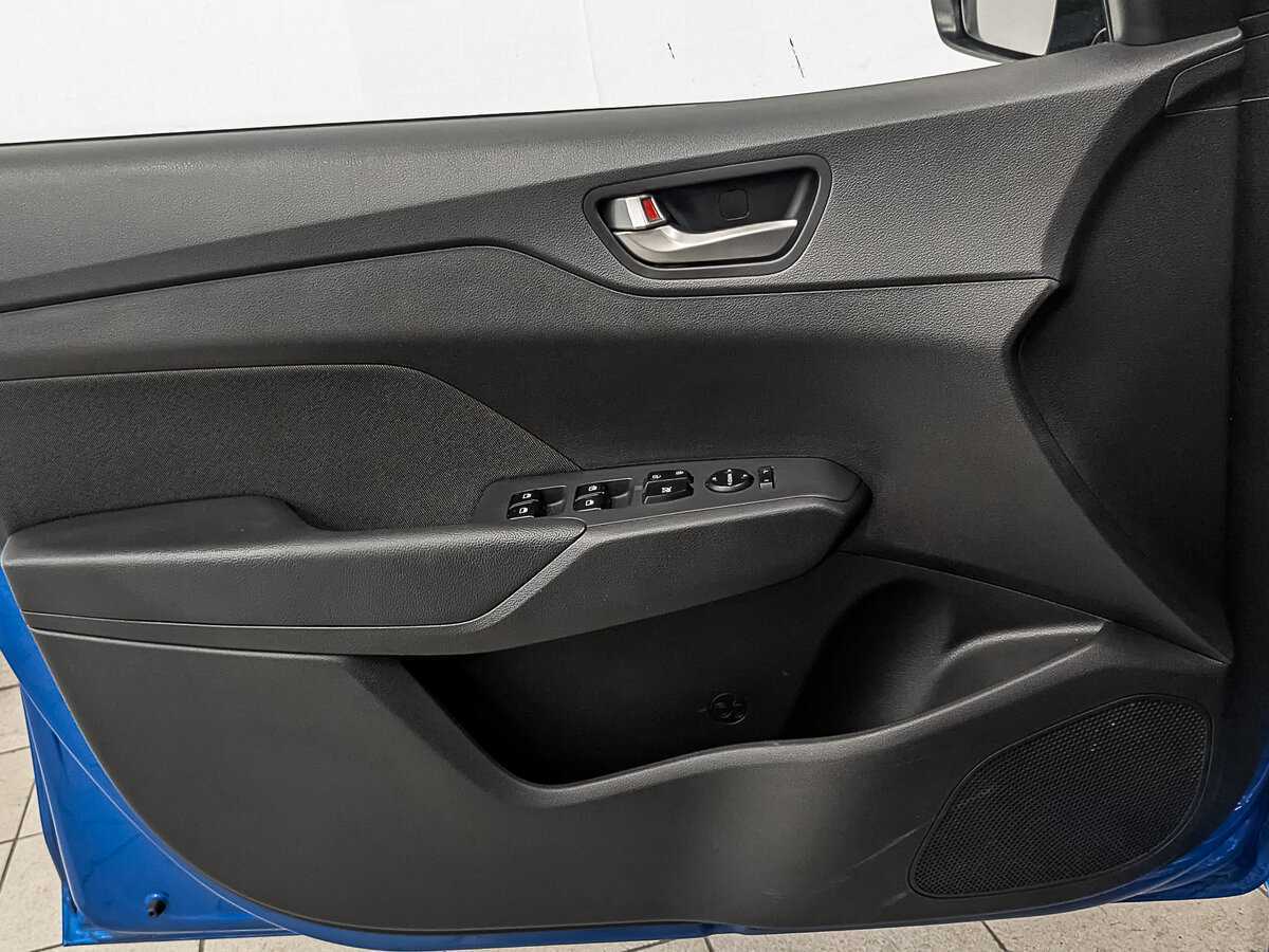 Купить Hyundai Solaris с пробегом. Фото: #16