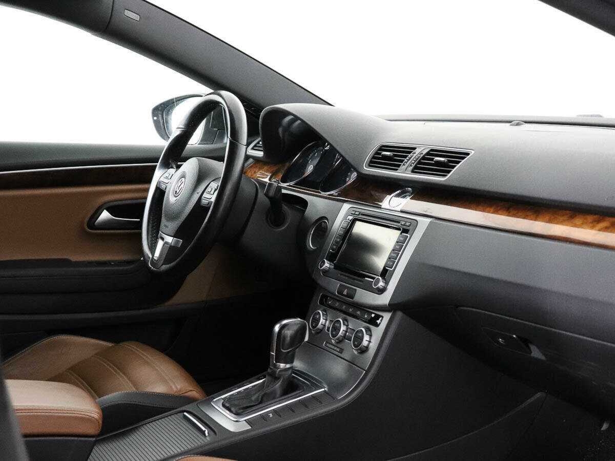Купить Volkswagen Passat CC с пробегом. Фото: #6