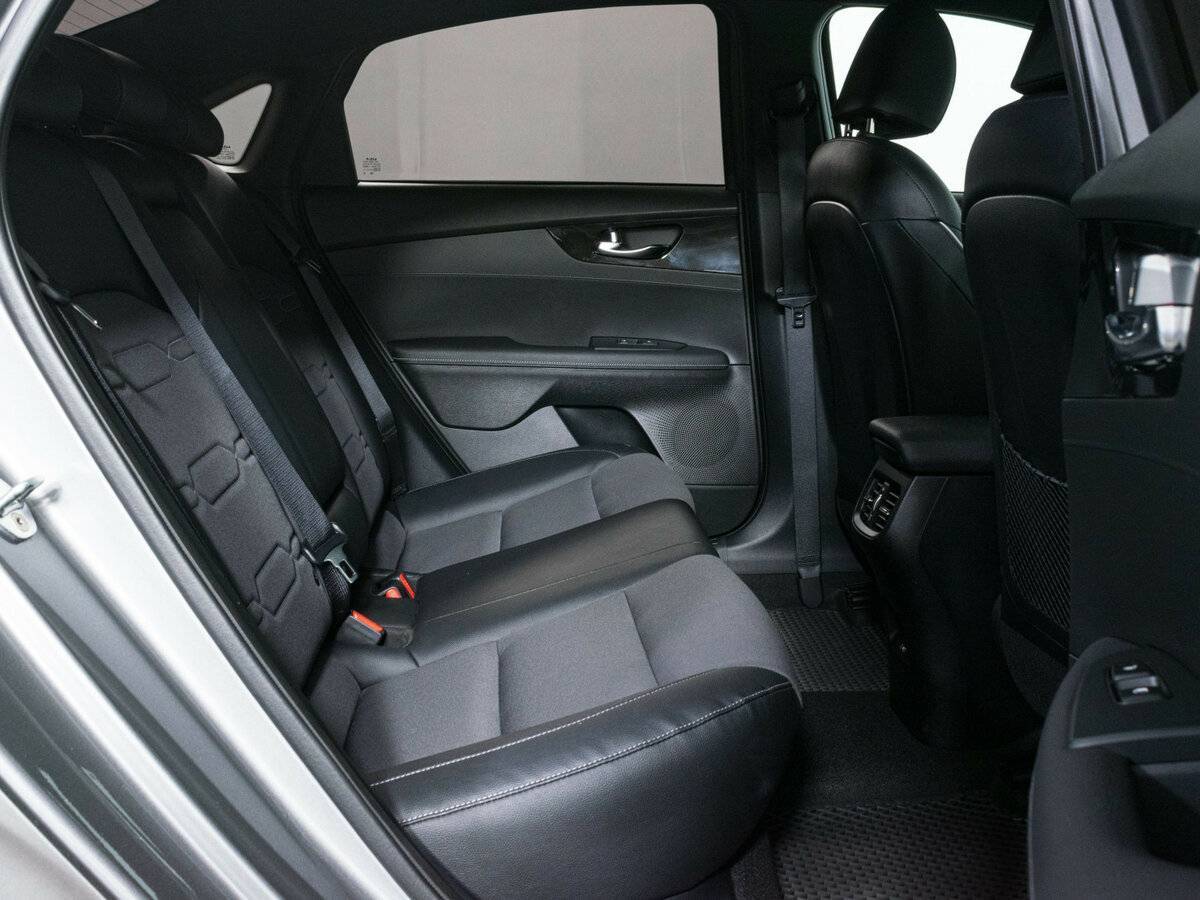 Купить Kia Cerato с пробегом. Фото: #11