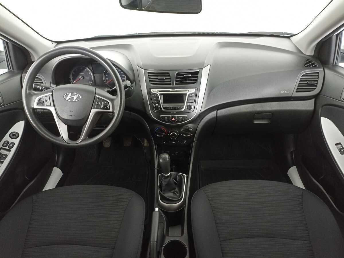 Купить Hyundai Solaris с пробегом. Фото: #13