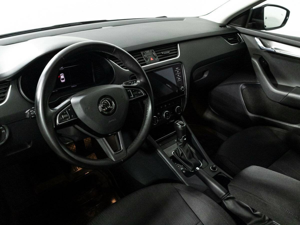 Купить Skoda Octavia с пробегом. Фото: #10