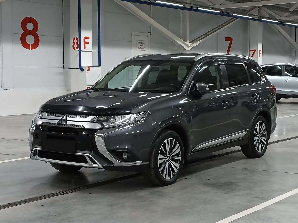 Купить Mitsubishi Outlander с пробегом. Посмотреть фото
