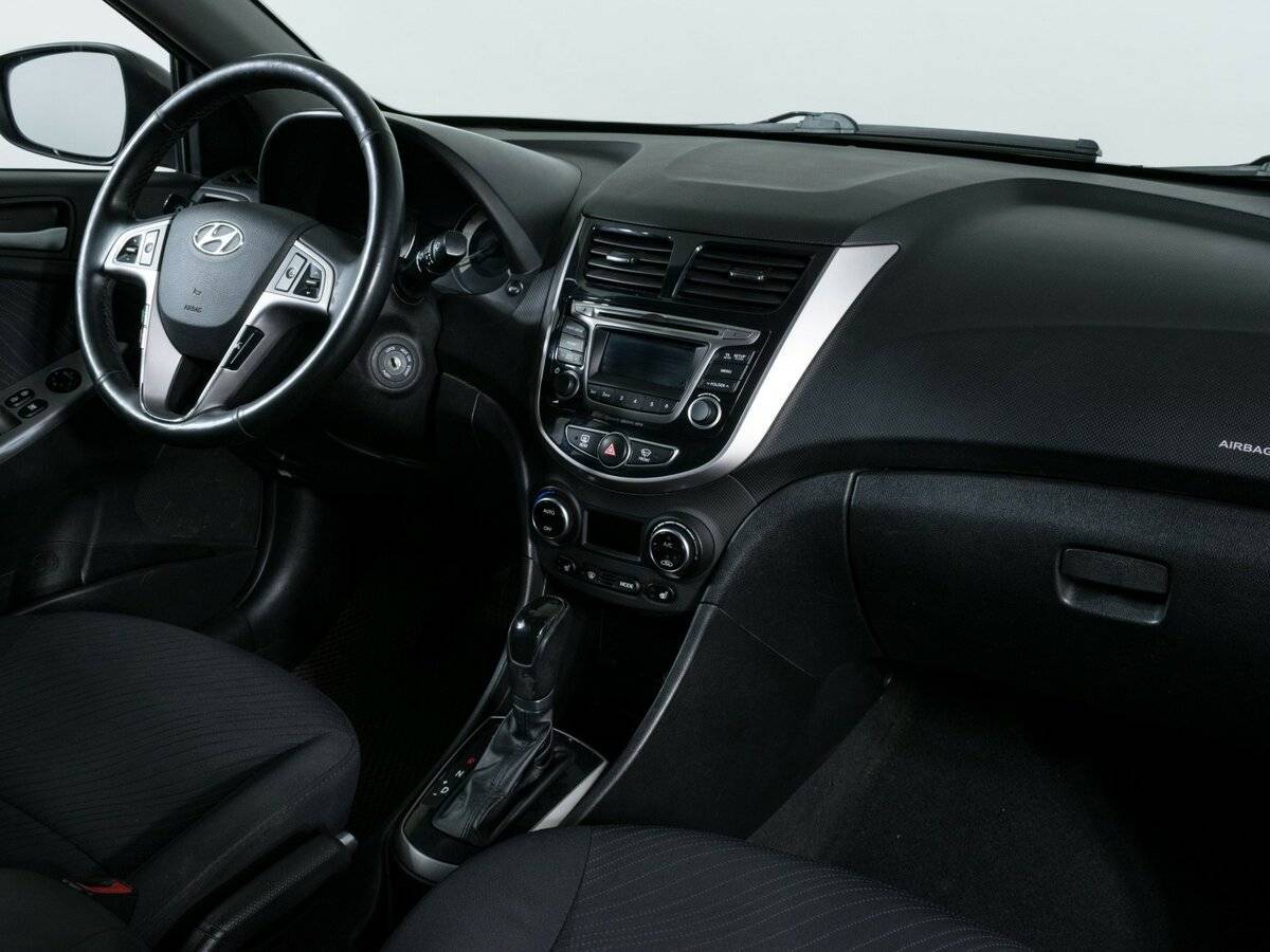 Купить Hyundai Solaris с пробегом. Фото: #7