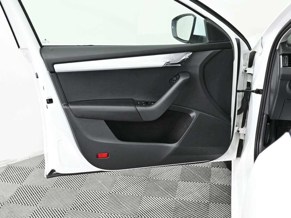 Купить Skoda Octavia с пробегом. Фото: #7