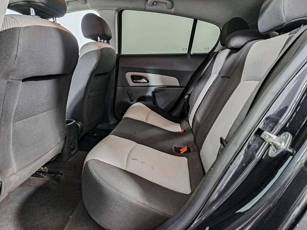 Купить Chevrolet Cruze с пробегом. Фото: #11