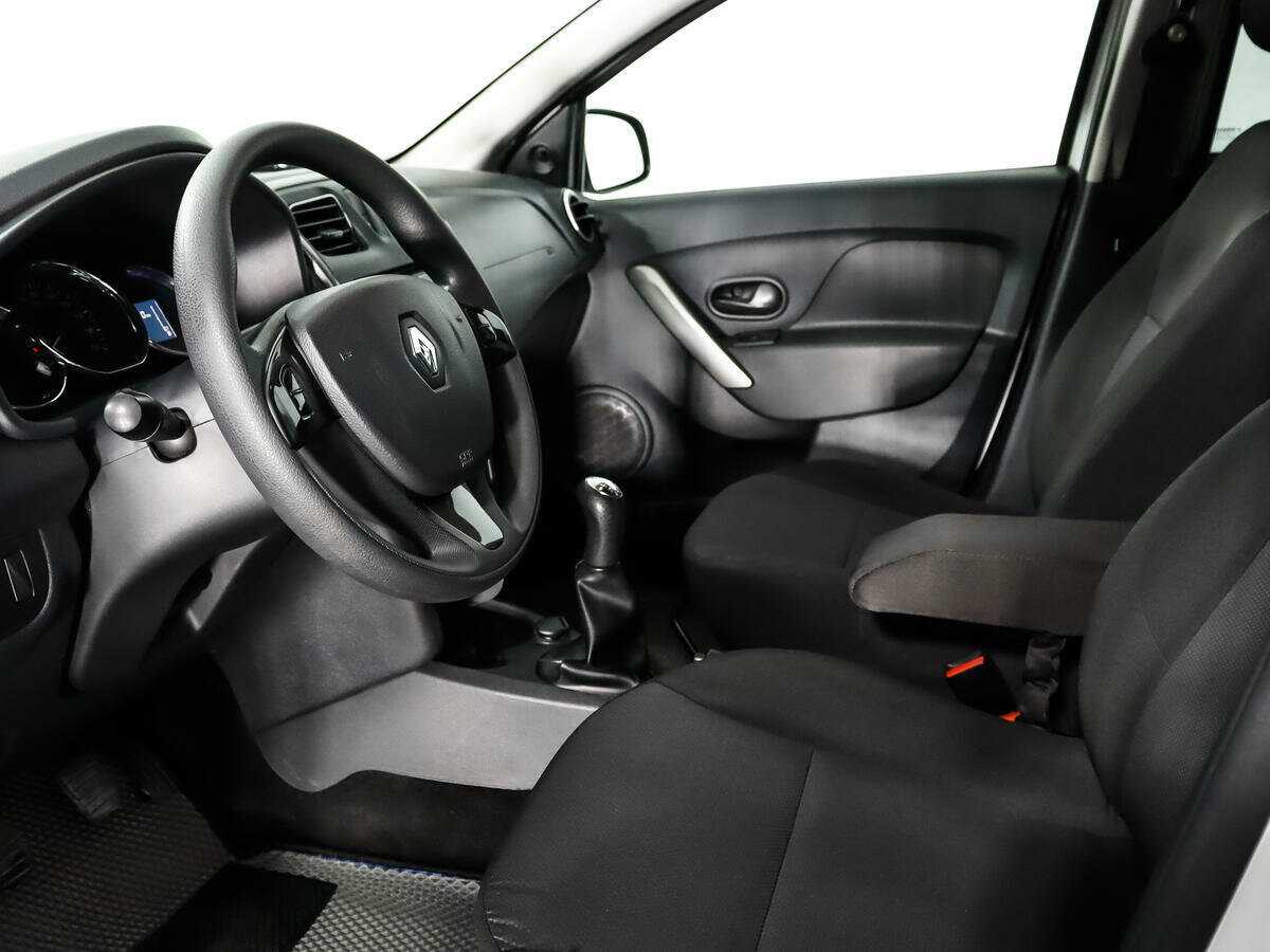 Купить Renault Sandero с пробегом. Фото: #7
