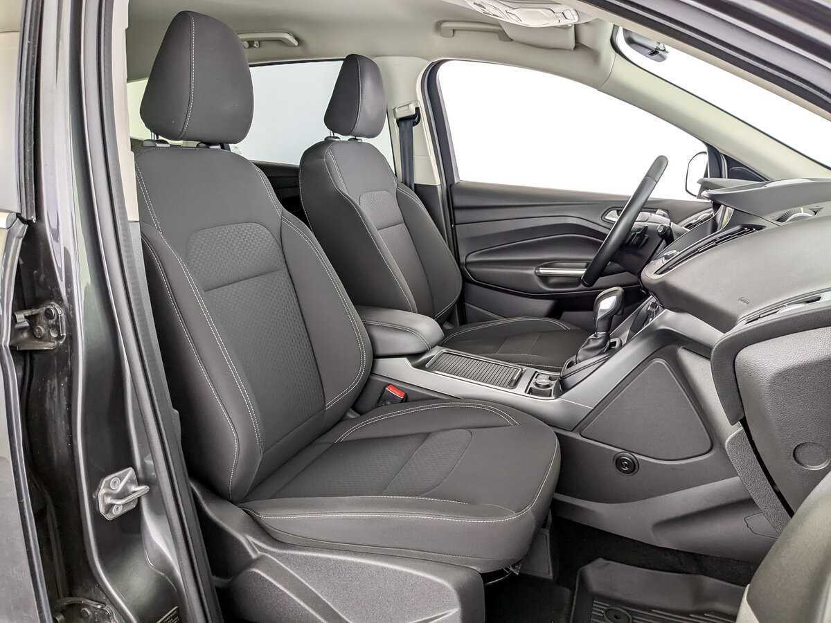 Купить Ford Kuga с пробегом. Фото: #18