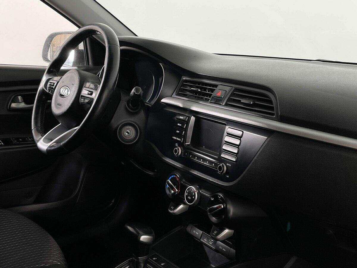 Купить Kia Rio с пробегом. Фото: #8