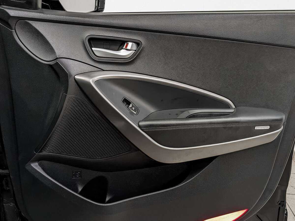 Купить Hyundai Santa Fe с пробегом. Фото: #19