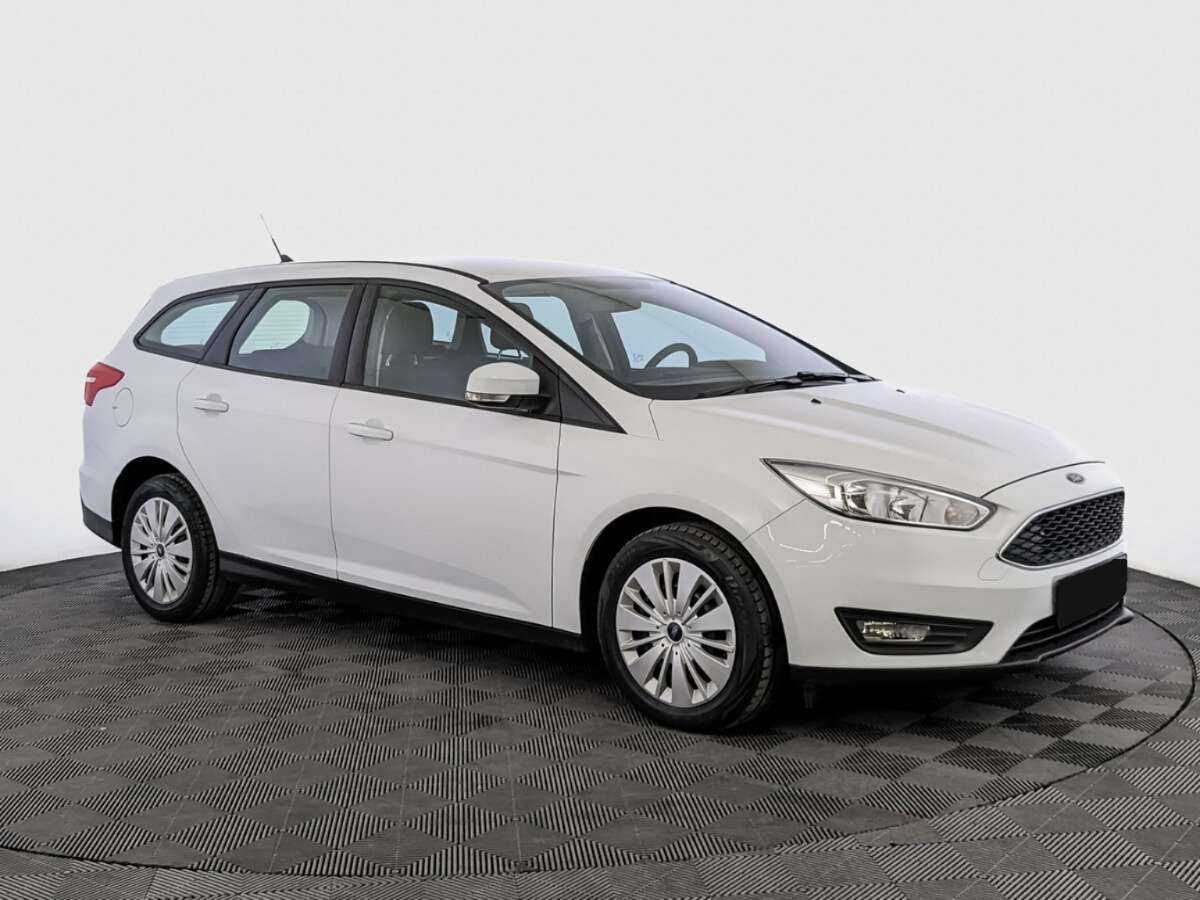 Купить Ford Focus с пробегом. Фото: #2