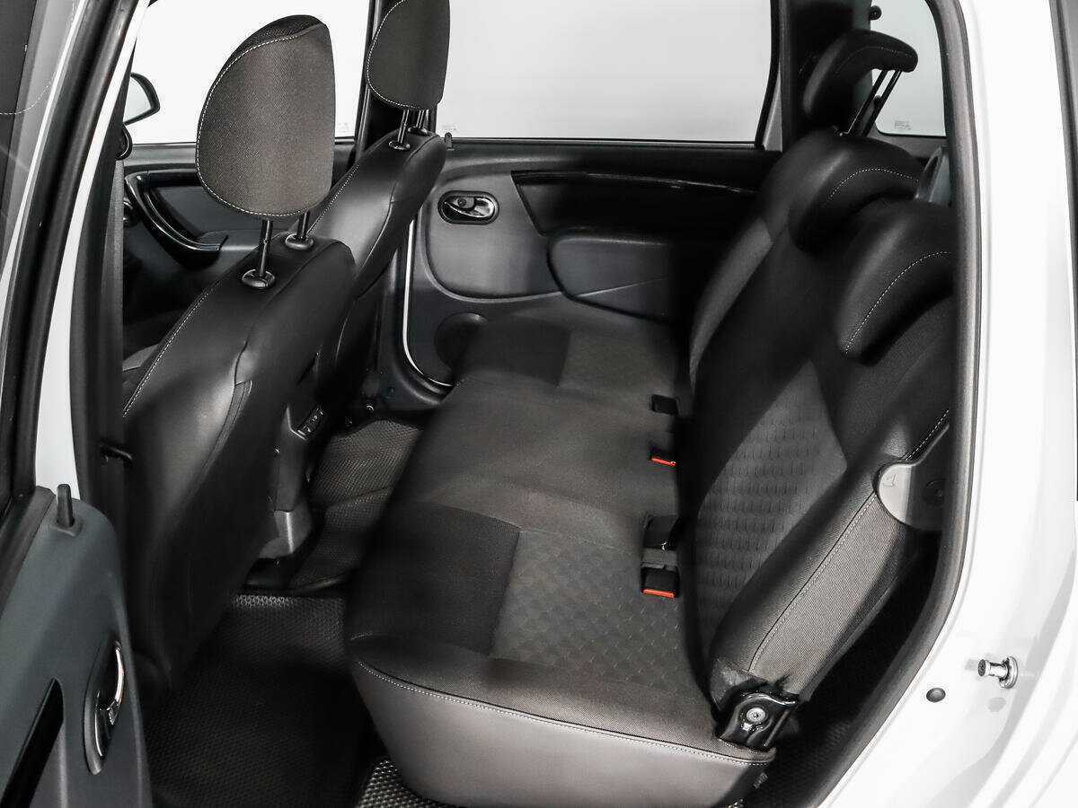 Купить Lada (ВАЗ) Largus с пробегом. Фото: #9