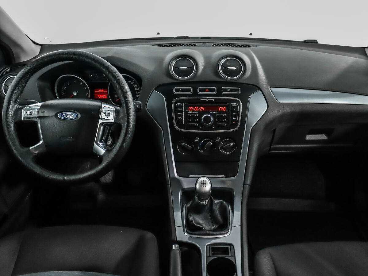 Купить Ford Mondeo с пробегом. Фото: #11