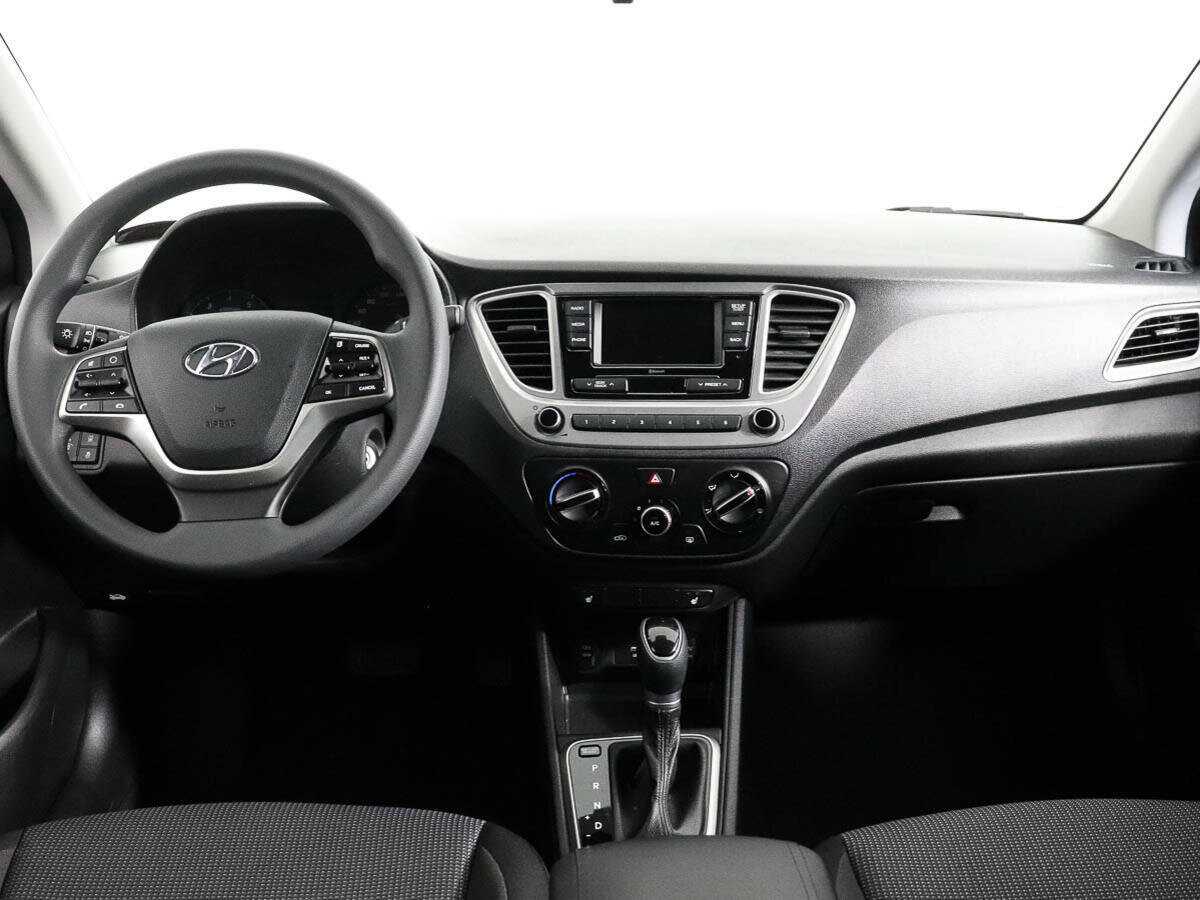 Купить Hyundai Solaris с пробегом. Фото: #10