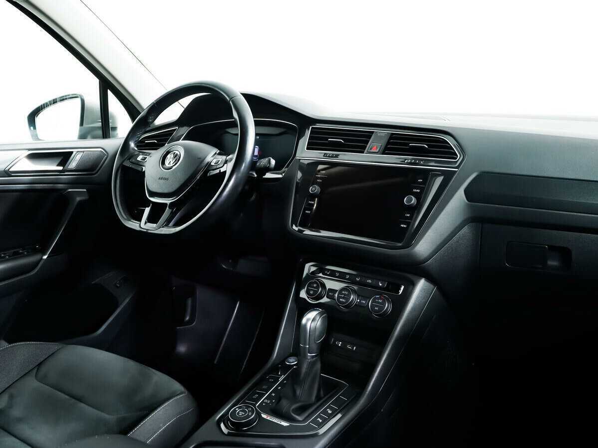 Купить Volkswagen Tiguan с пробегом. Фото: #6
