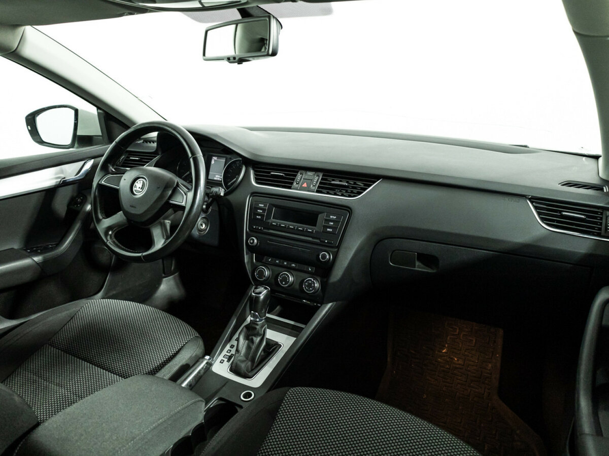 Купить Skoda Octavia с пробегом. Фото: #7