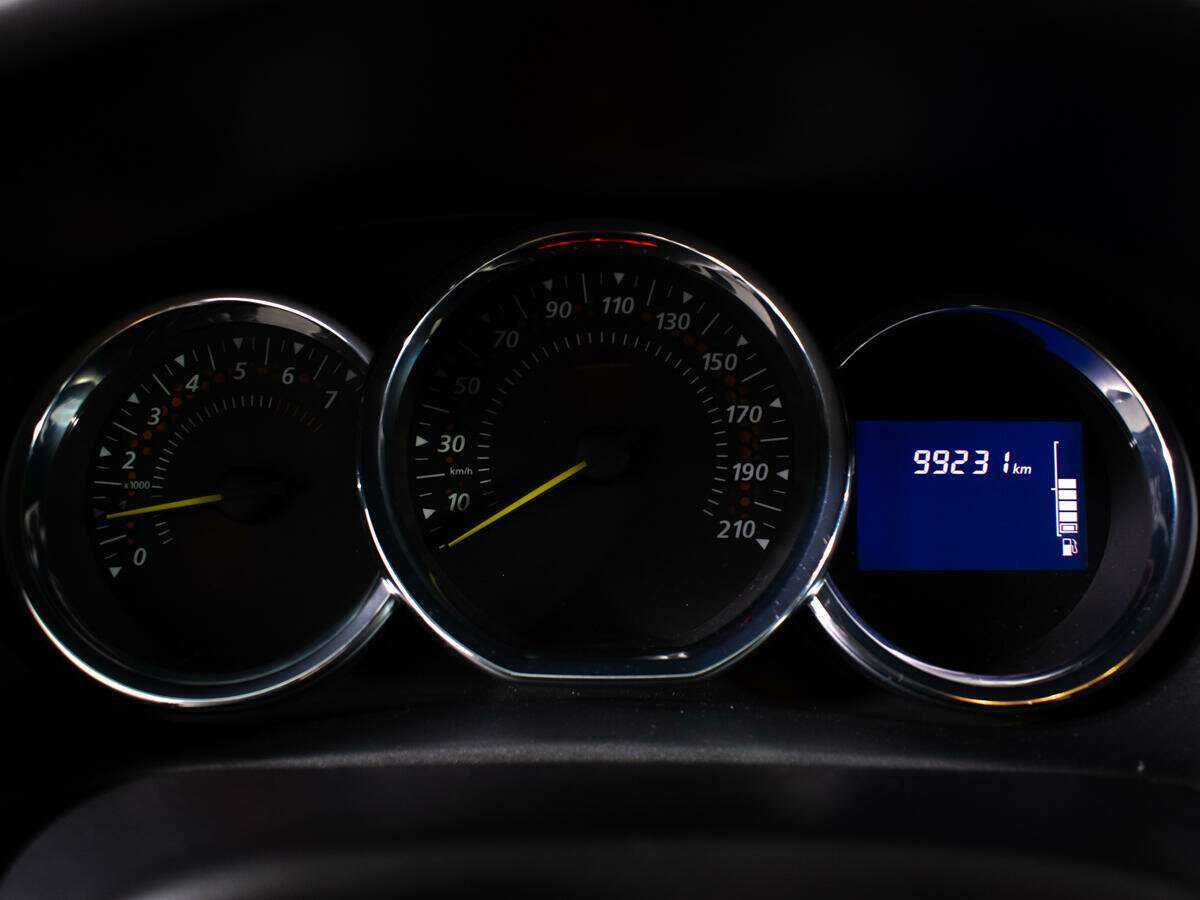 Купить Renault Sandero с пробегом. Фото: #8