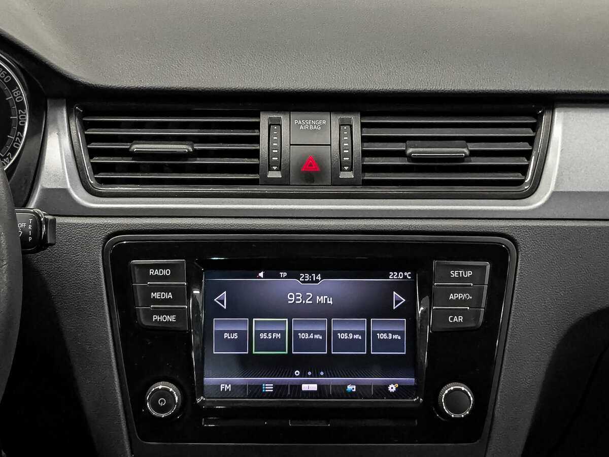 Купить Skoda Rapid с пробегом. Фото: #14