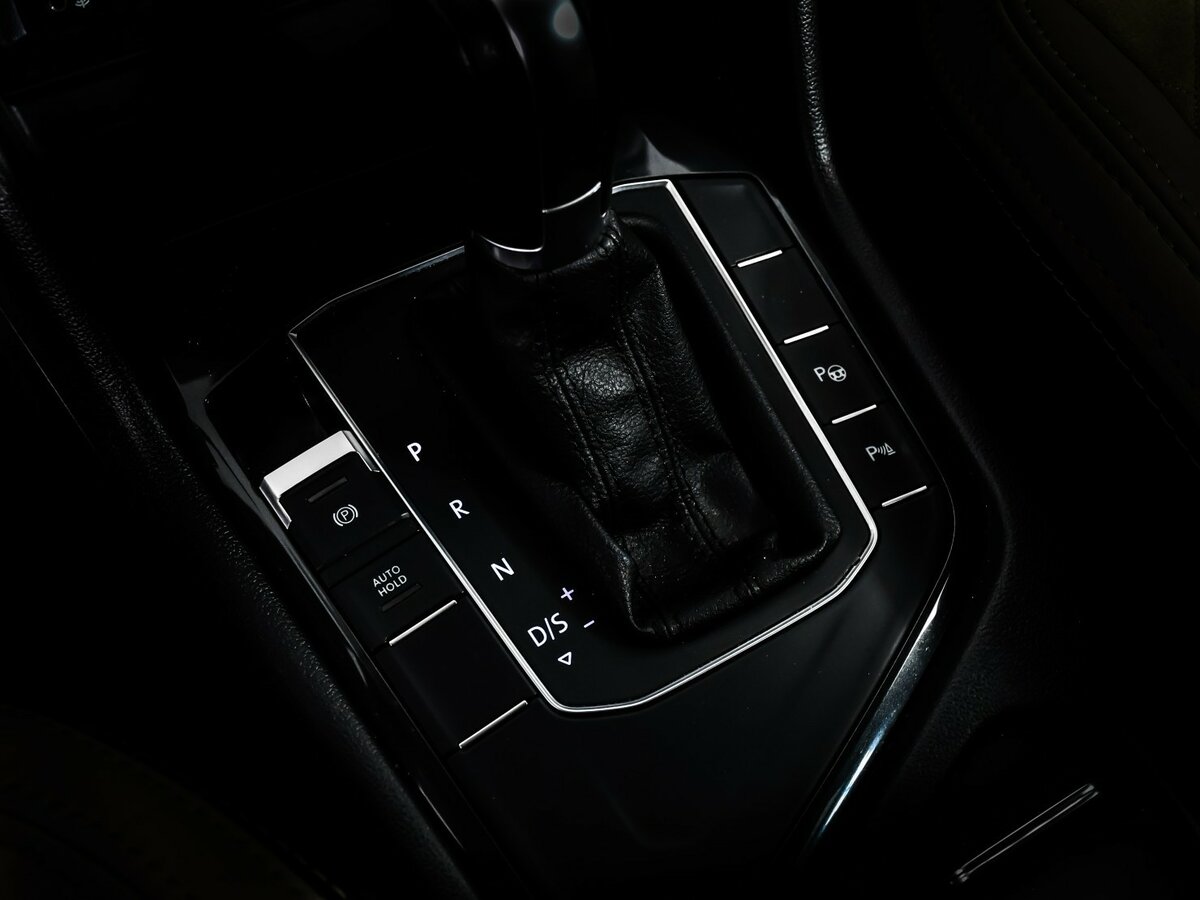 Купить Volkswagen Tiguan с пробегом. Фото: #14
