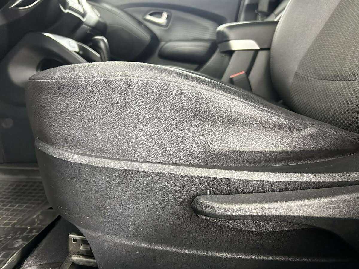 Купить Hyundai ix35 с пробегом. Фото: #9