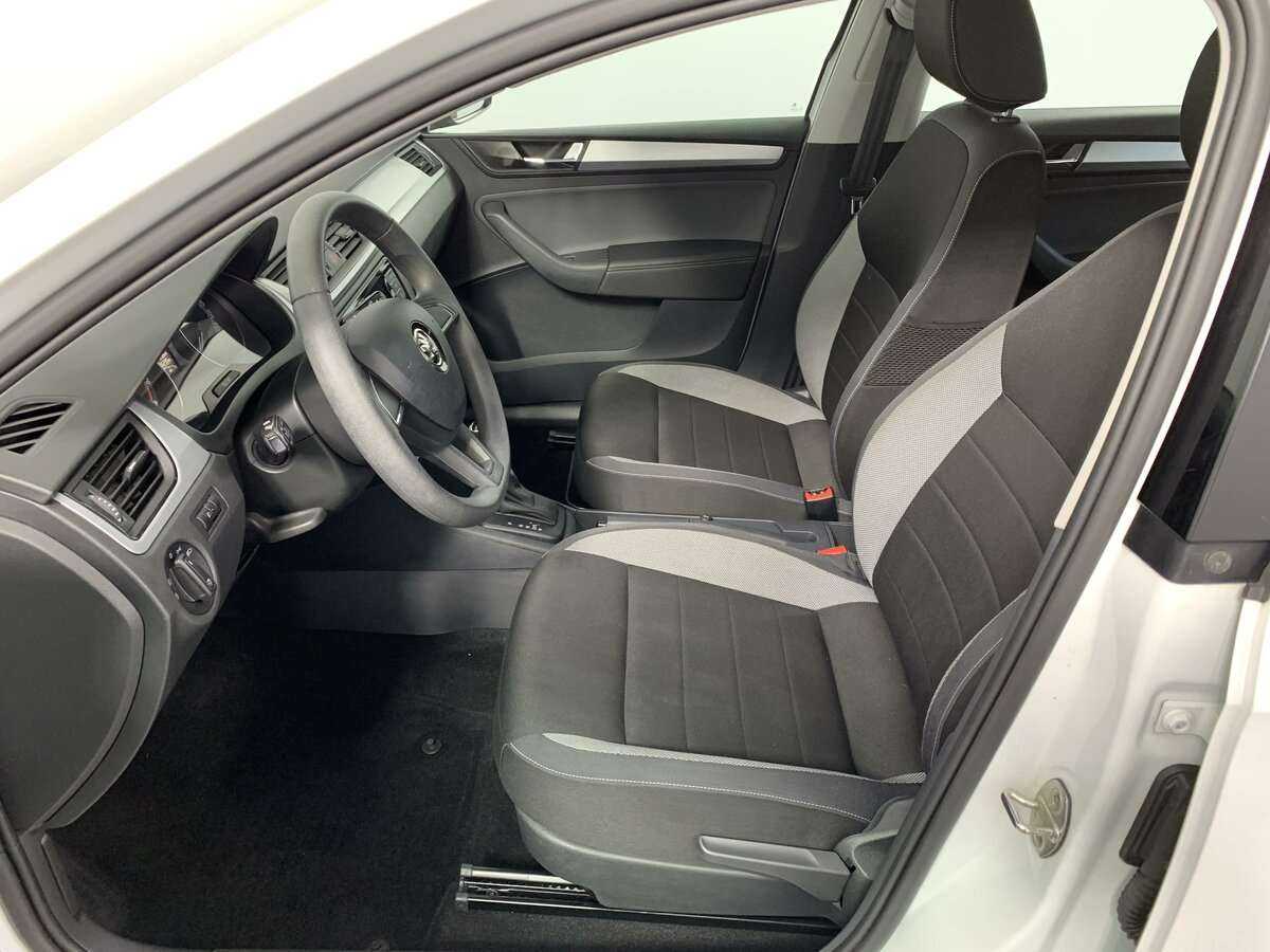 Купить Skoda Rapid с пробегом. Фото: #12