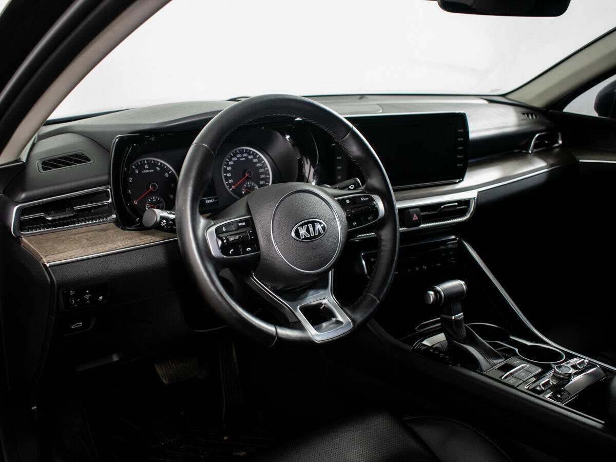 Купить Kia K5 с пробегом. Фото: #10