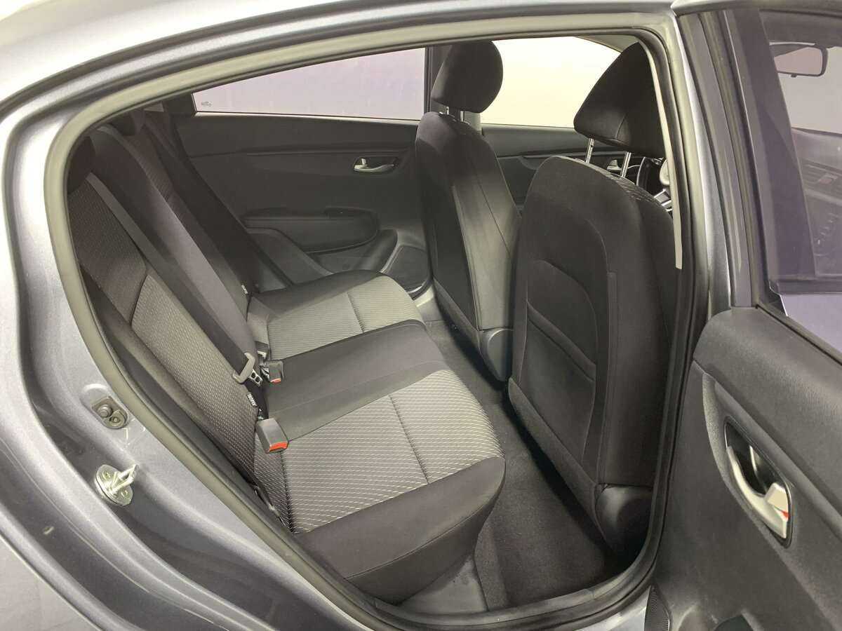 Купить Kia Rio с пробегом. Фото: #12