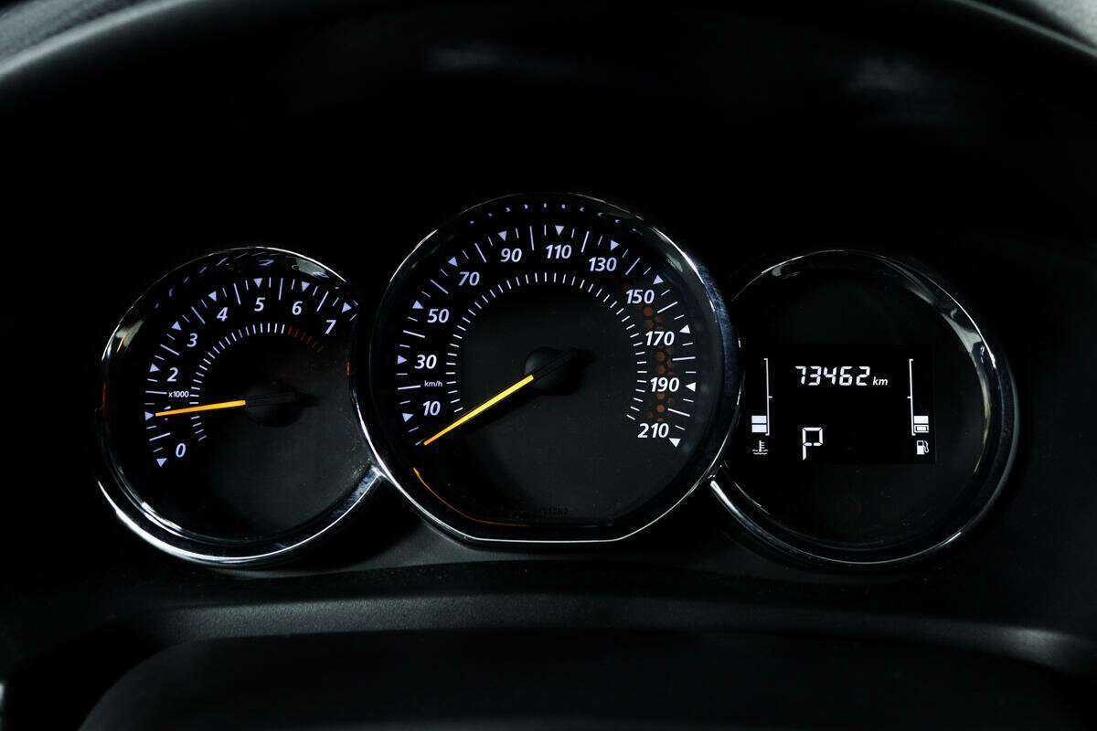 Купить Renault Logan с пробегом. Фото: #9