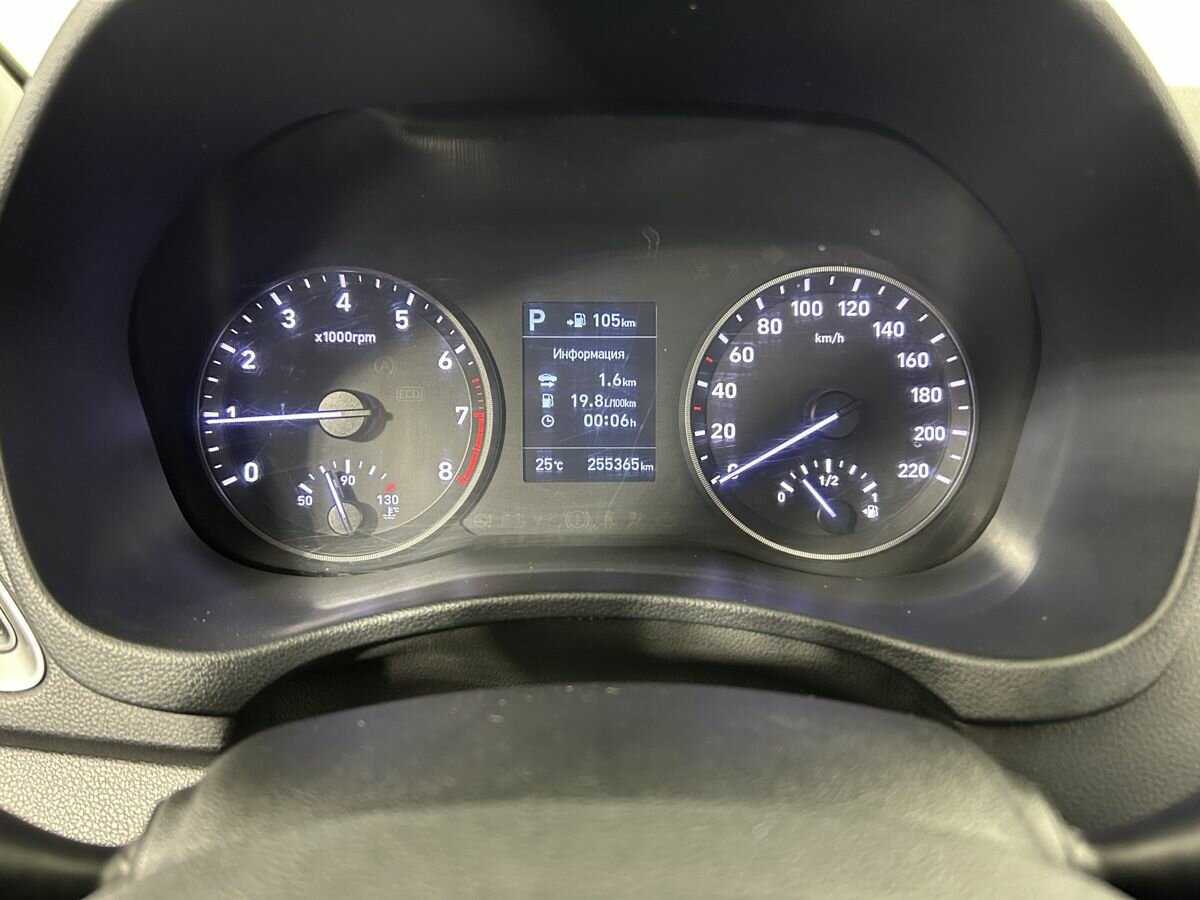 Купить Hyundai Solaris с пробегом. Фото: #10