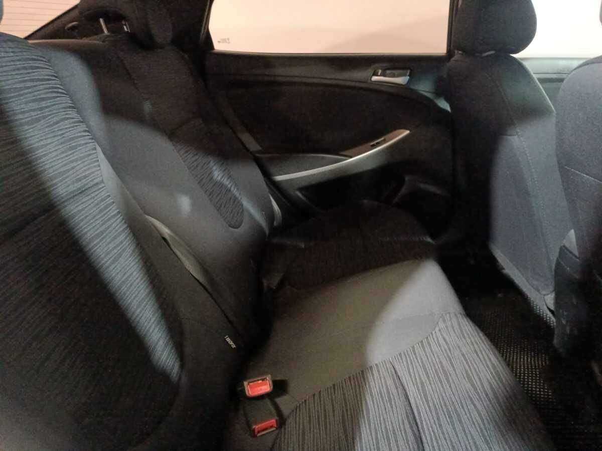 Купить Hyundai Solaris с пробегом. Фото: #10