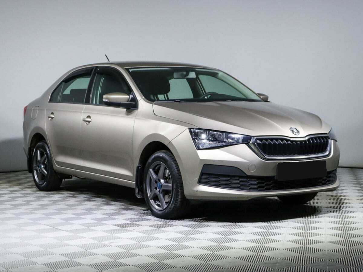 Купить Skoda Rapid с пробегом. Фото: #2