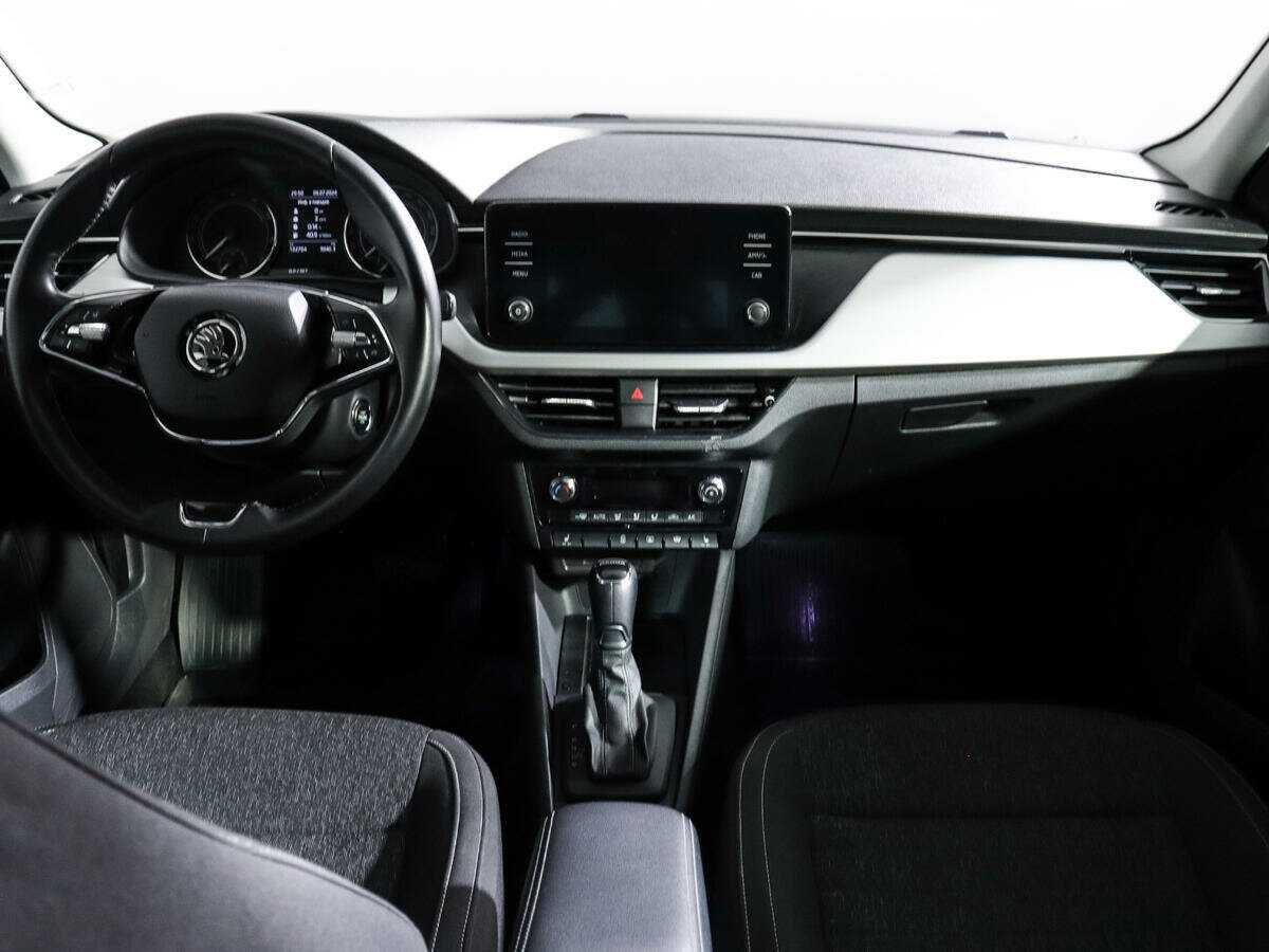 Купить Skoda Rapid с пробегом. Фото: #9