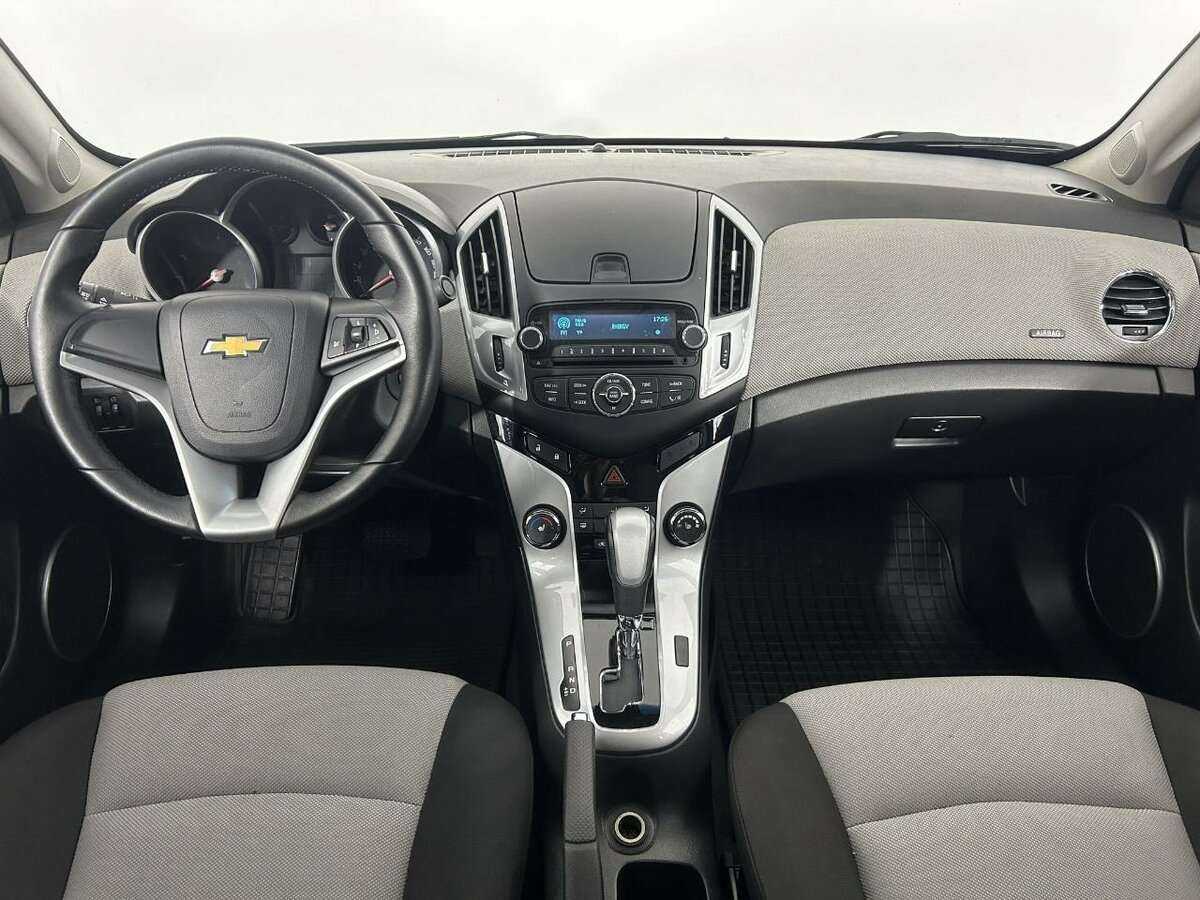 Купить Chevrolet Cruze с пробегом. Фото: #6