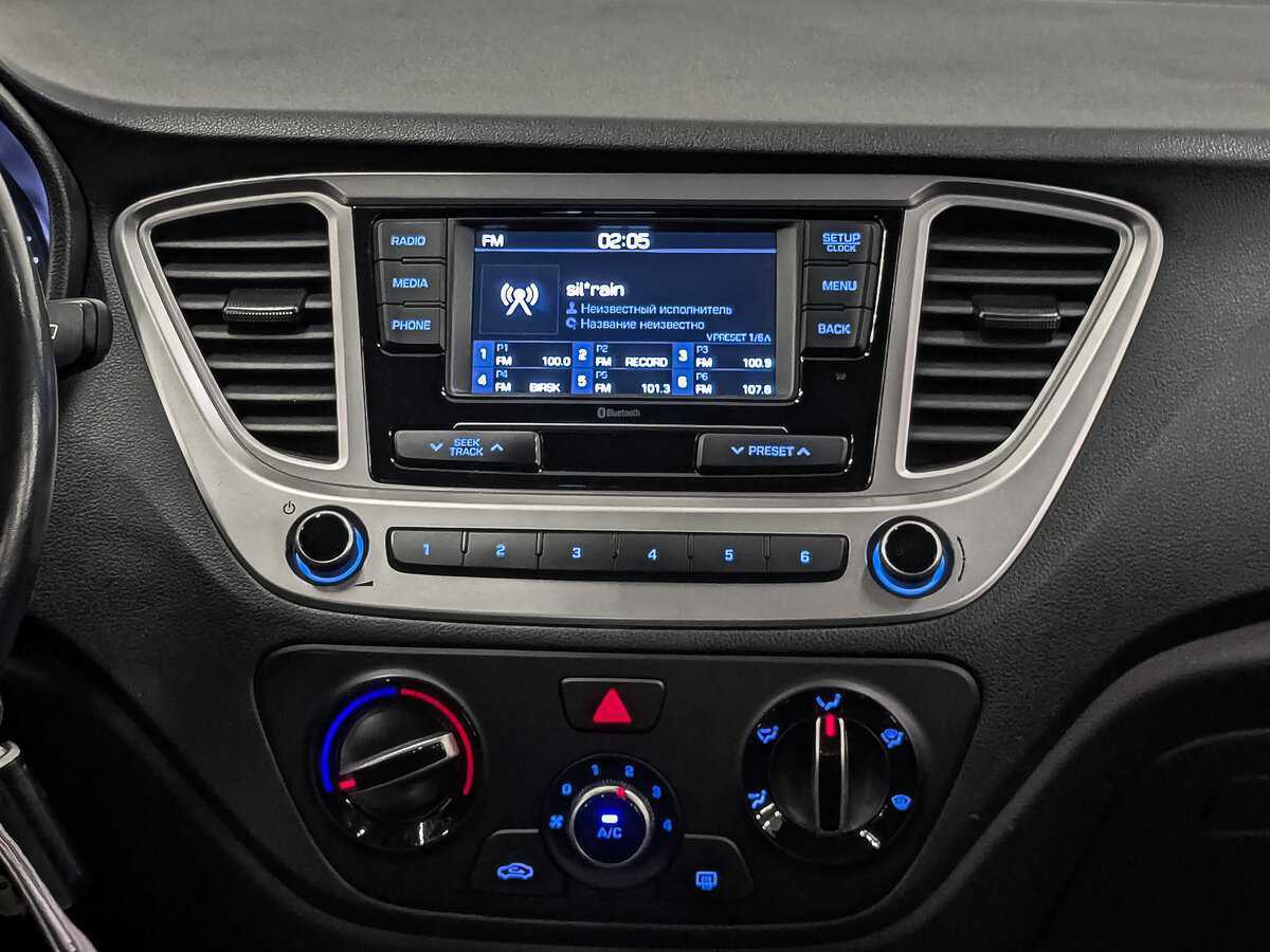 Купить Hyundai Solaris с пробегом. Фото: #14