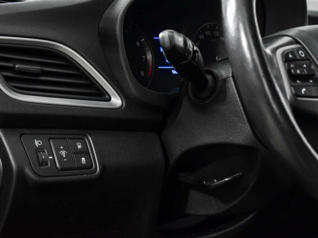 Купить Hyundai Solaris с пробегом. Фото: #9