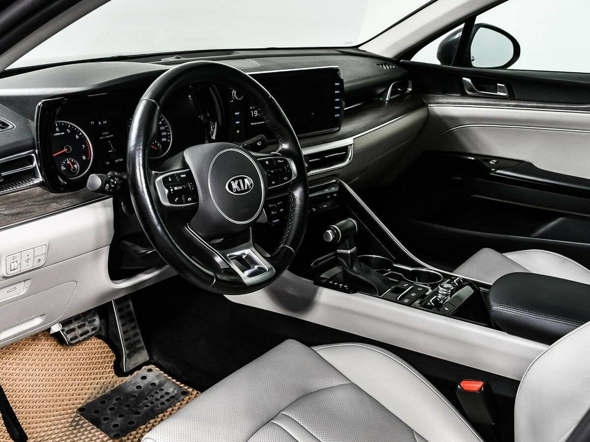 Купить Kia K5 с пробегом. Фото: #12