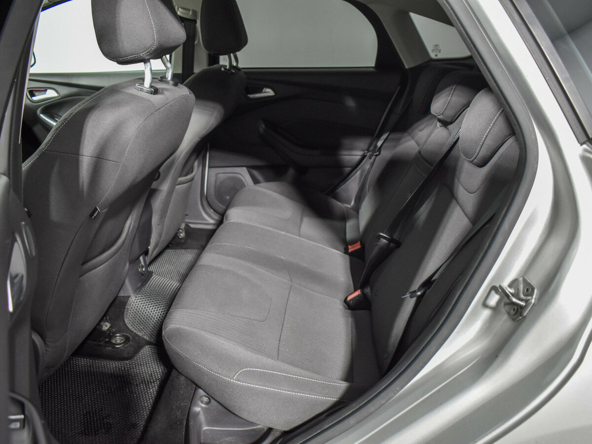 Купить Ford Focus с пробегом. Фото: #11