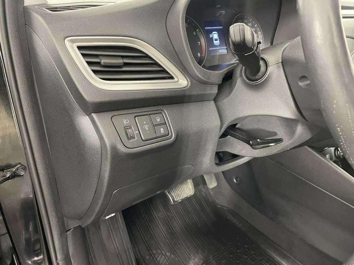 Купить Hyundai Solaris с пробегом. Фото: #8