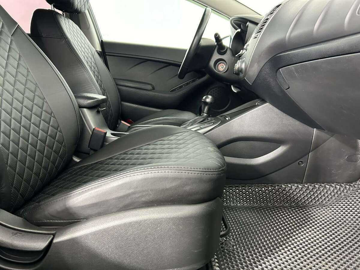 Купить Kia Cerato с пробегом. Фото: #13