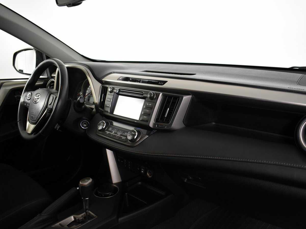 Купить Toyota RAV4 с пробегом. Фото: #11