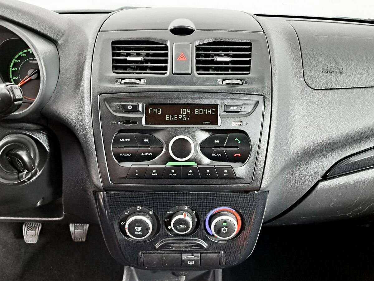 Купить Lada (ВАЗ) Kalina с пробегом. Фото: #11