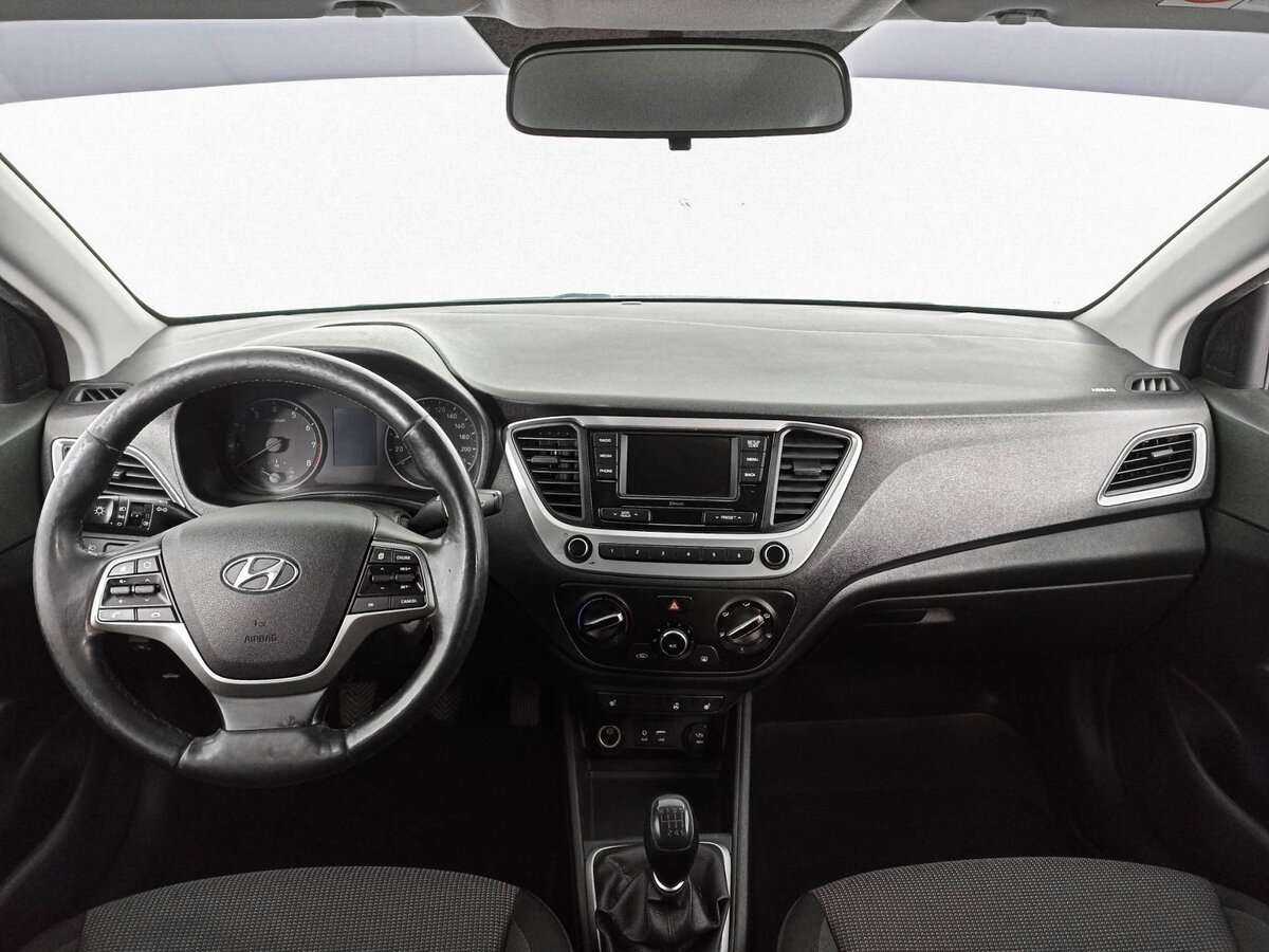 Купить Hyundai Solaris с пробегом. Фото: #11
