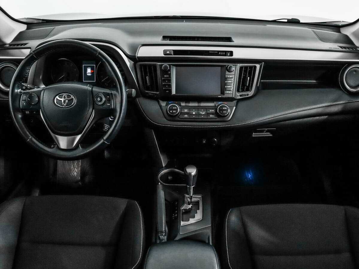 Купить Toyota RAV4 с пробегом. Фото: #11