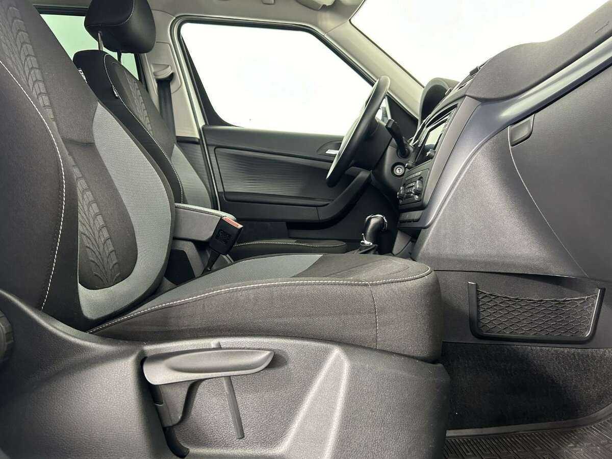 Купить Skoda Yeti с пробегом. Фото: #13