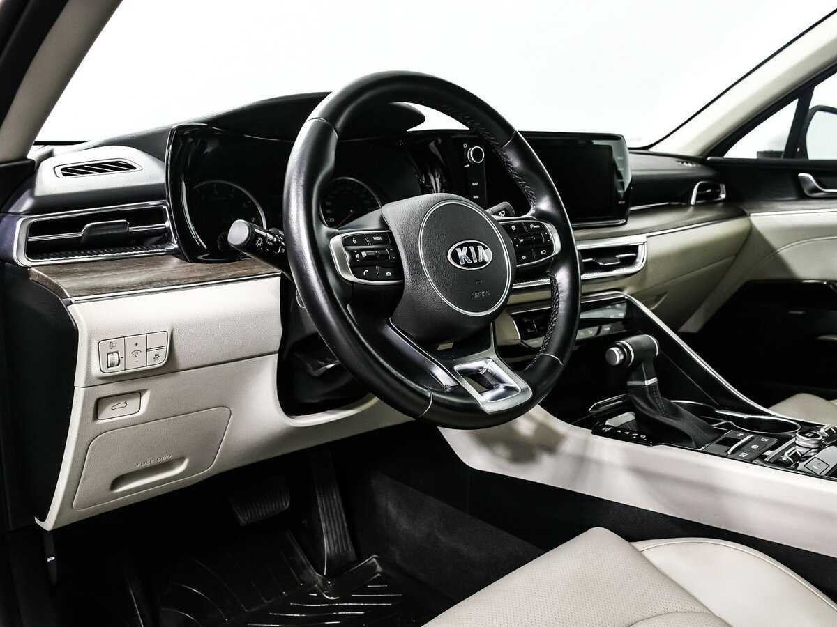 Купить Kia K5 с пробегом. Фото: #12